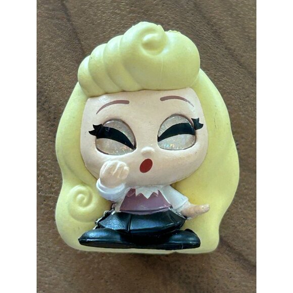 Disney Doorables Disney Princesses Lot Of 4 Mini Figures - Aurora Snow White Tia - Picture 1 of 4